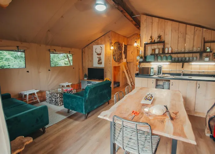 Cosy Forest Lodge