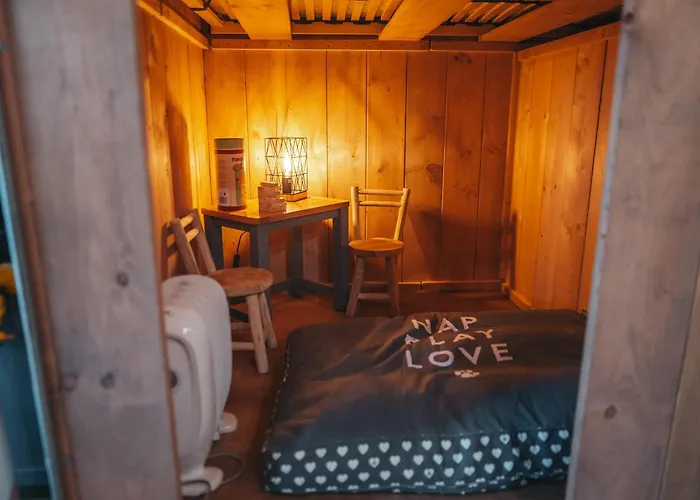 Cosy Forest Lodge