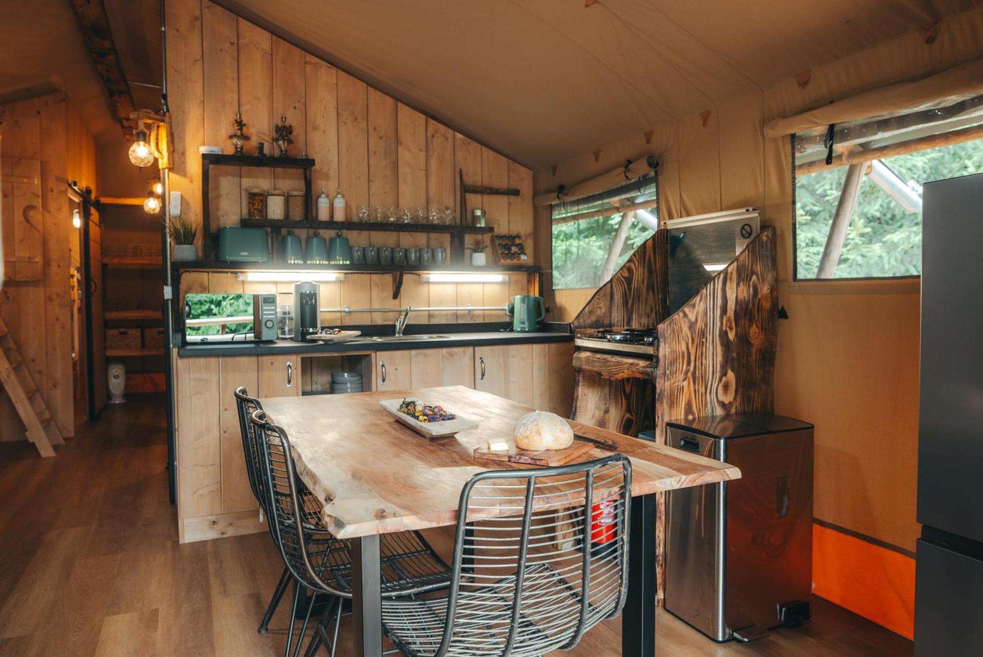 Cosy Forest Luxury tent